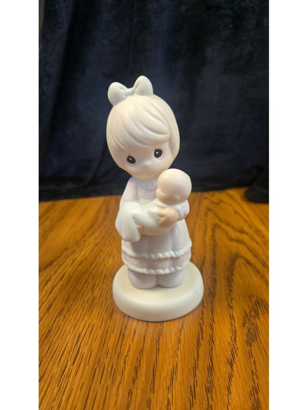 Precious Moments 'A Special Delivery' Figurine 1991 Samuel J. Butcher
